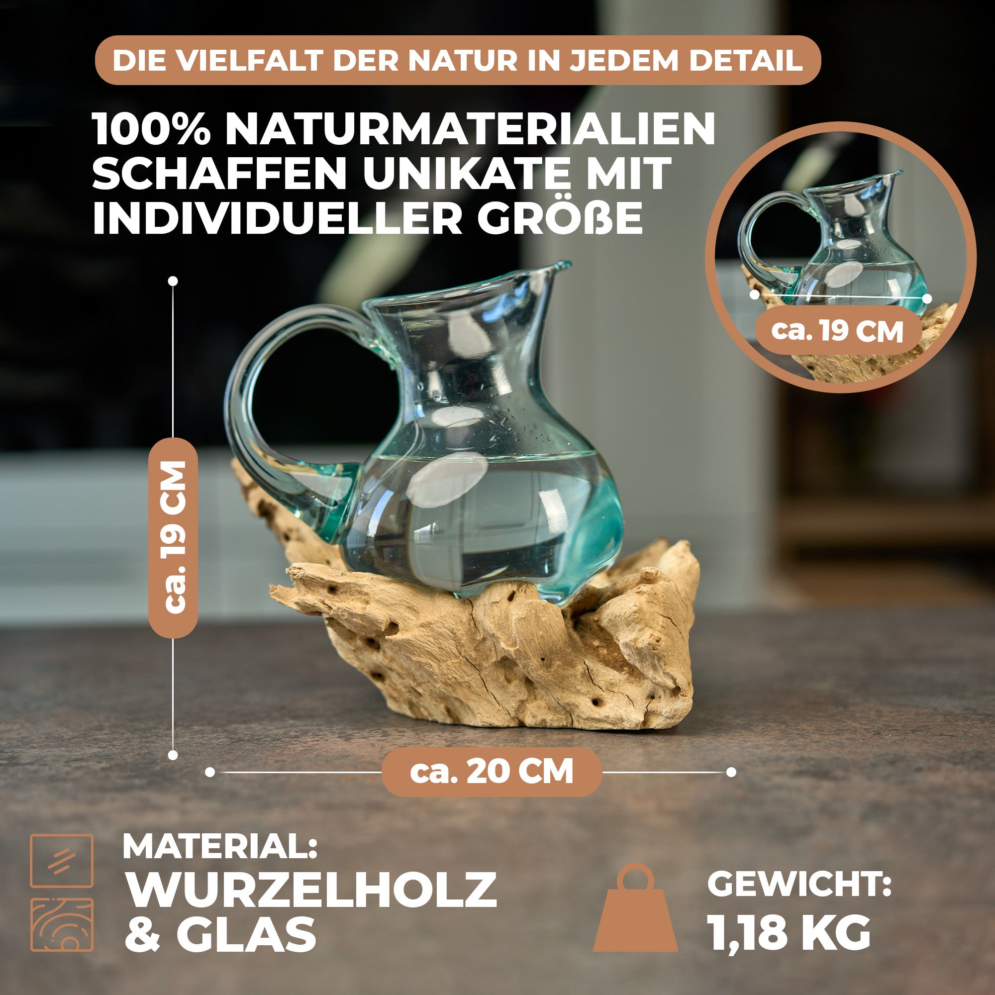 Glaskaraffe auf Wurzelholz