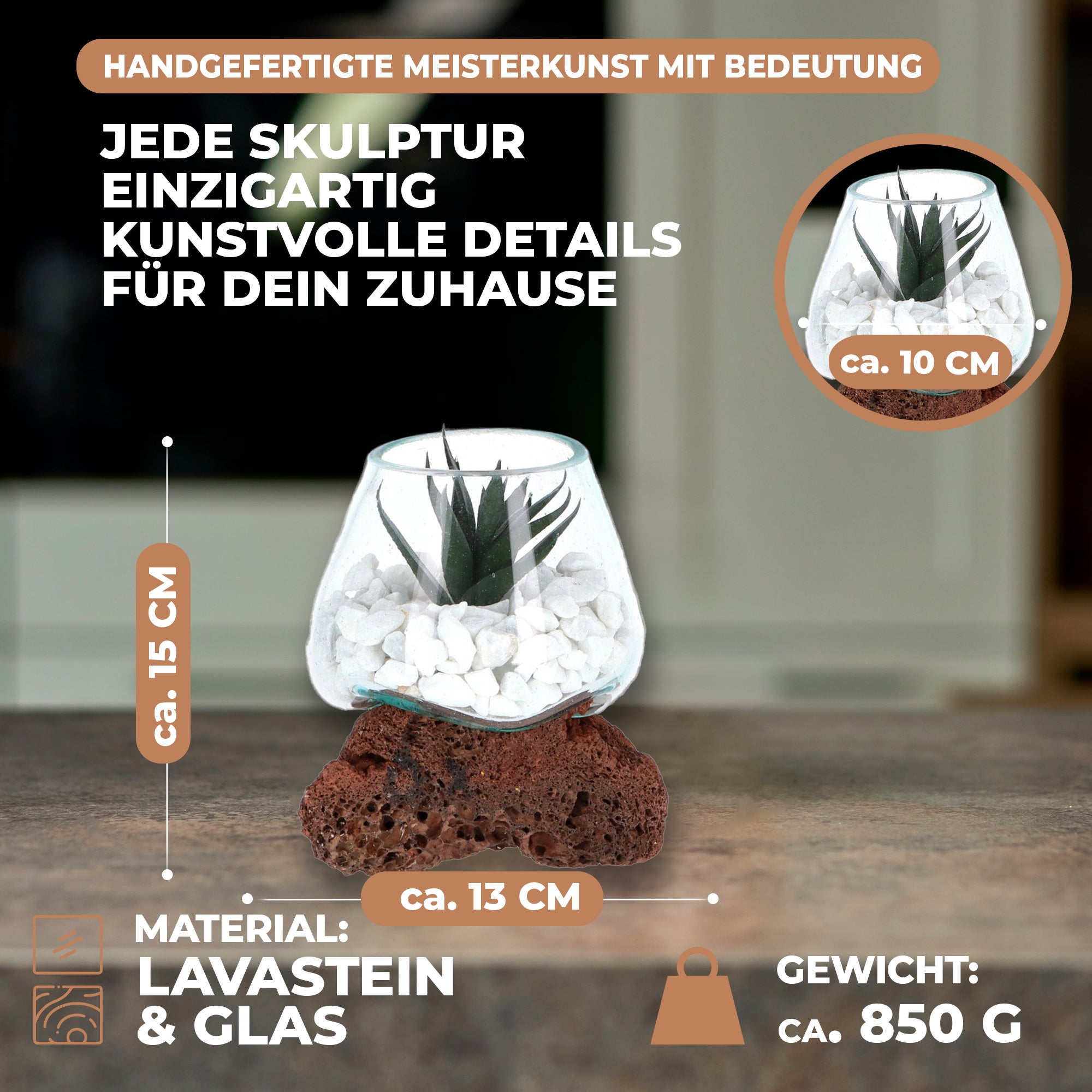 Handgefertigte Dekoschale aus mundgeblasenem Glas auf Lavastein aus Bali. Nachhaltiges Design, vielseitig einsetzbar als Schale, Kerzenhalter oder Pflanzgefäß.